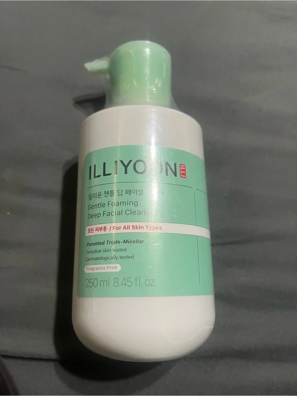 ILLiyoon Gentle Foaming Deep Facial Cleanser - 8.45 floz